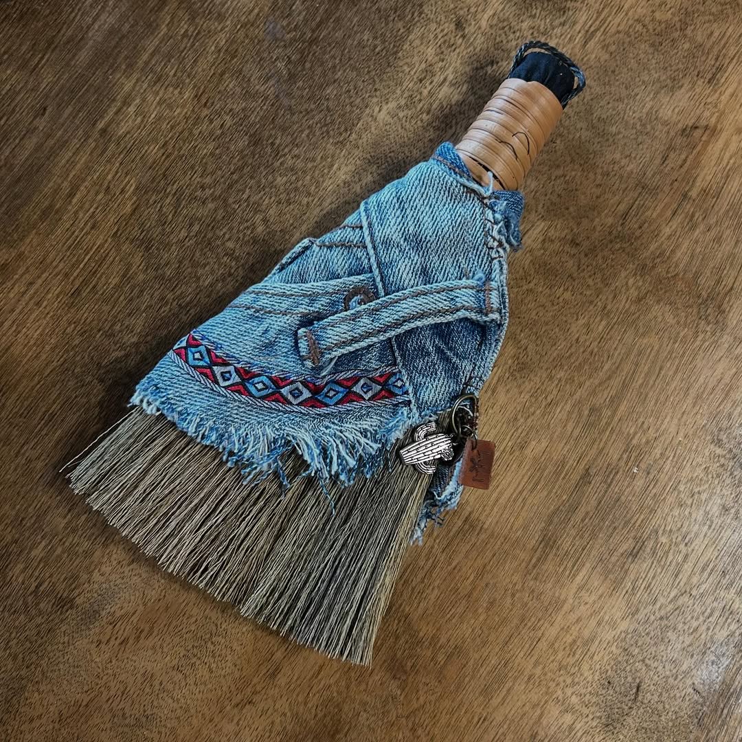 デニムリメイク・ミニほうき